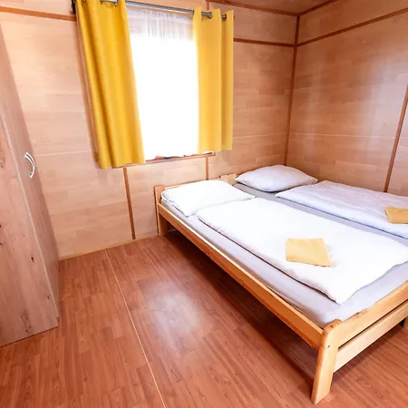 Camp Vary - Vitkova Hora Ferienpark 2*